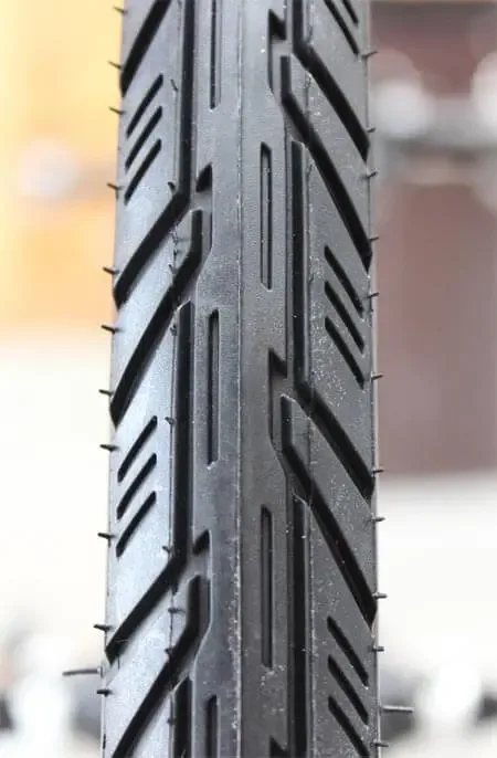 Bontrager H2 700x28c Tread Top