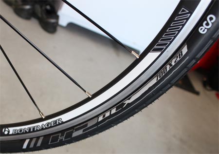 700 x 28 cyclocross tires