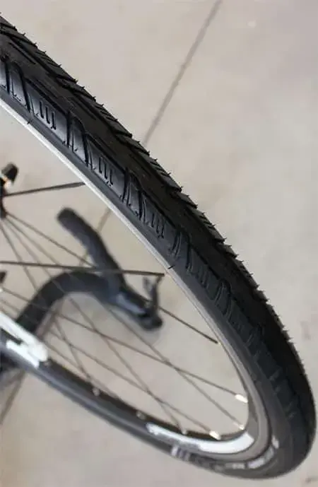 Close-up of Bontrager H2 700x28C Eco Deluxe tread